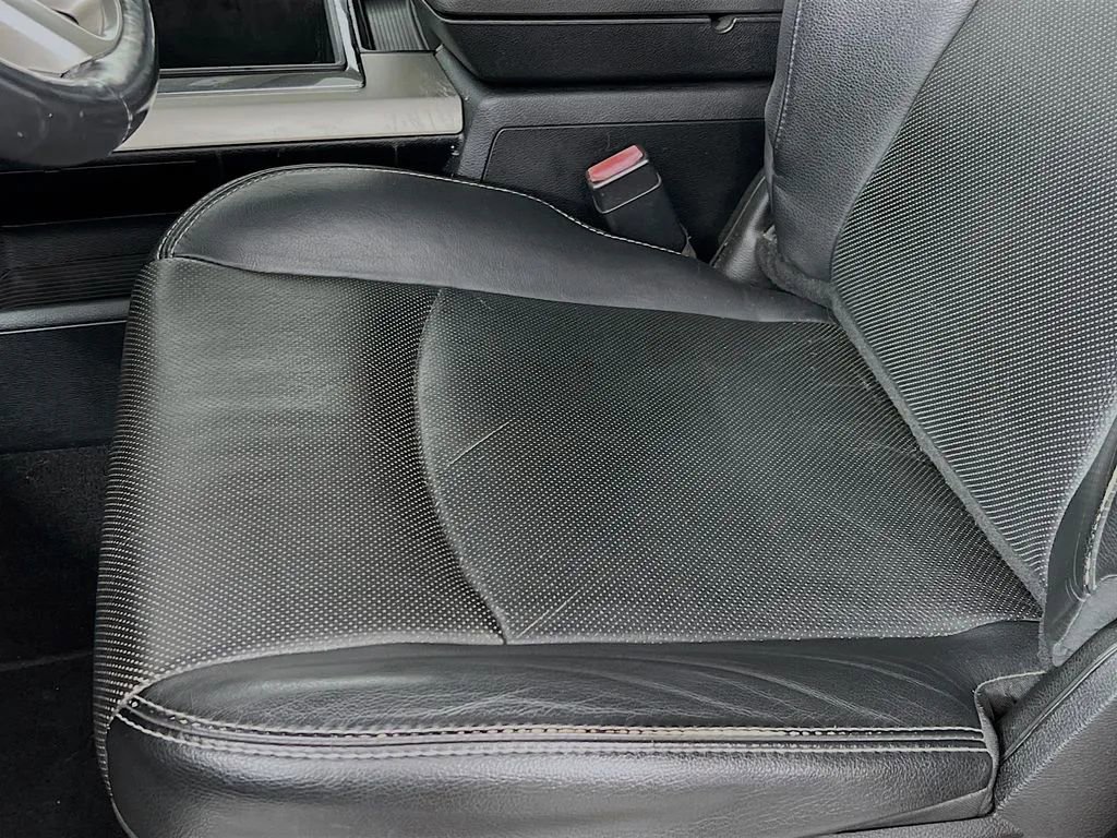 Used 2013 RAM 1500 Laramie w/ Convenience Group image 20