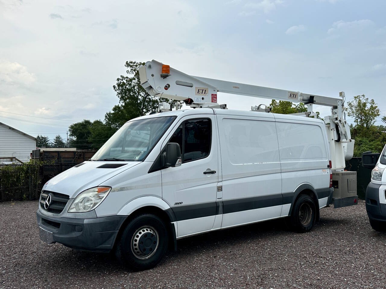 Used 2013 Mercedes-Benz Sprinter 3500 image 3