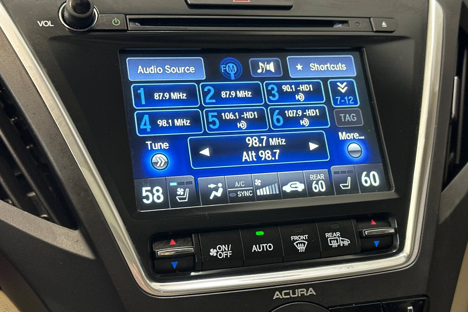 Used 2016 Acura MDX SH-AWD image 22