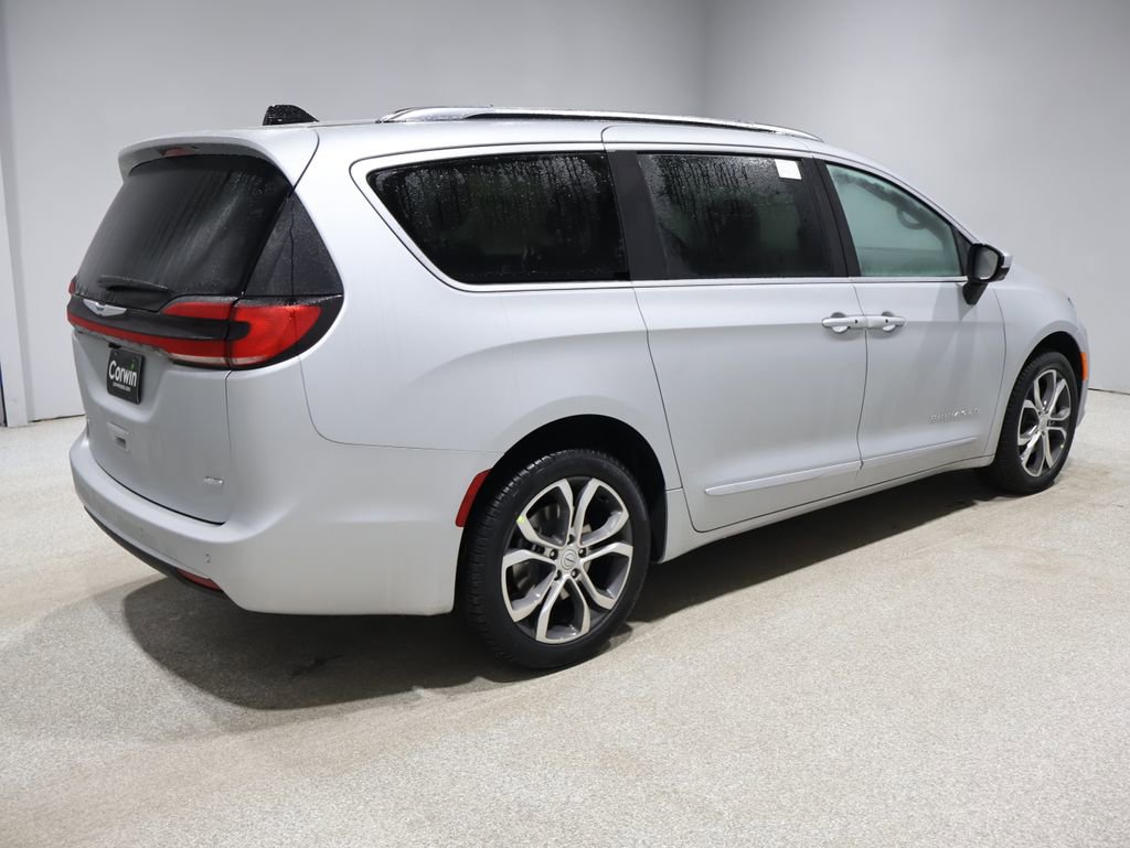 New 2026 Chrysler Pacifica Pinnacle AWD/4WD image 6