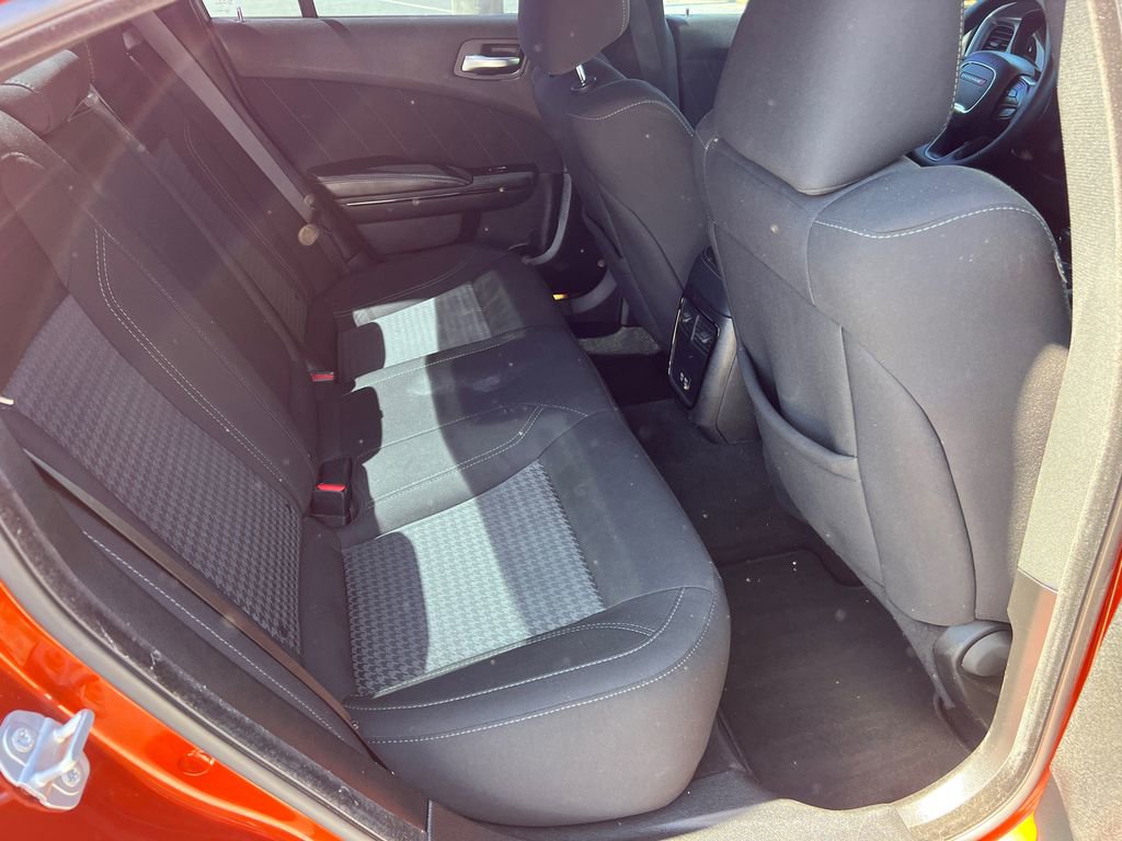 Used 2020 Dodge Charger SXT w/ Blacktop Package image 15