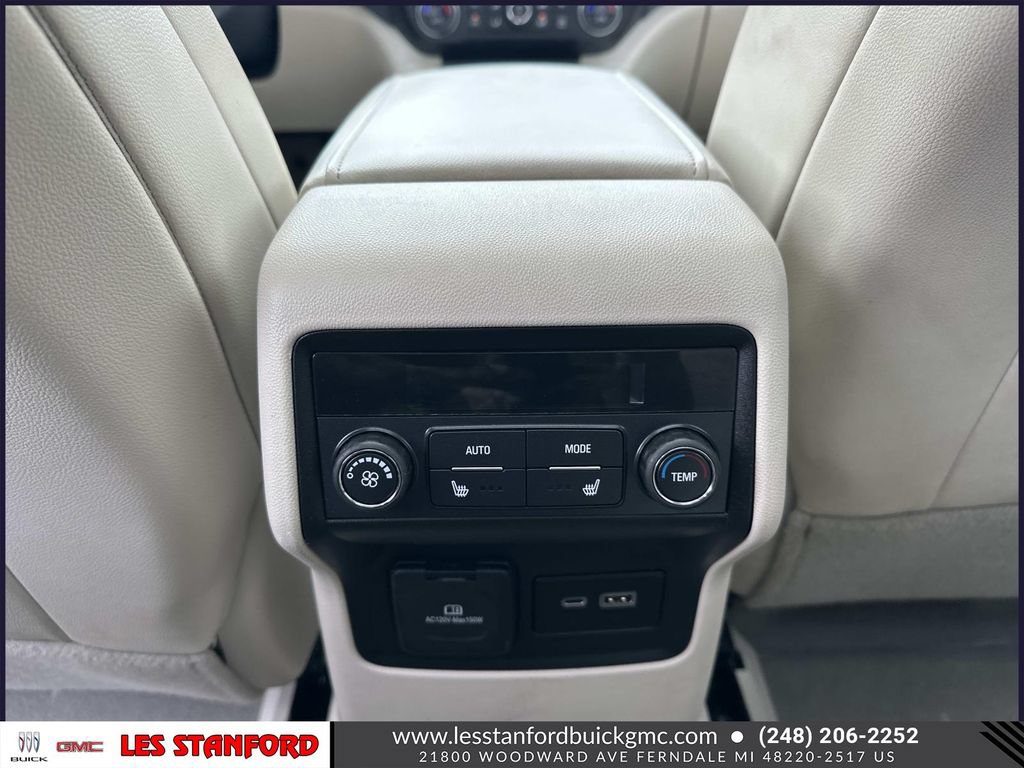 Used 2023 GMC Acadia Denali w/ Denali Ultimate Package AWD/4WD image 16