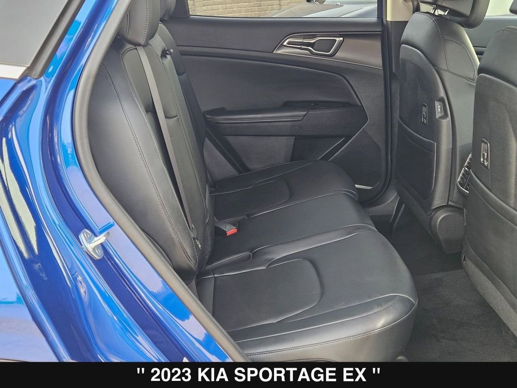 Used 2023 Kia Sportage EX image 27