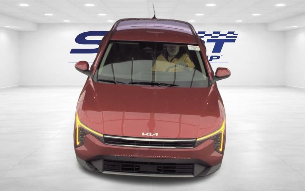 Used 2025 Kia K4 EX image 2