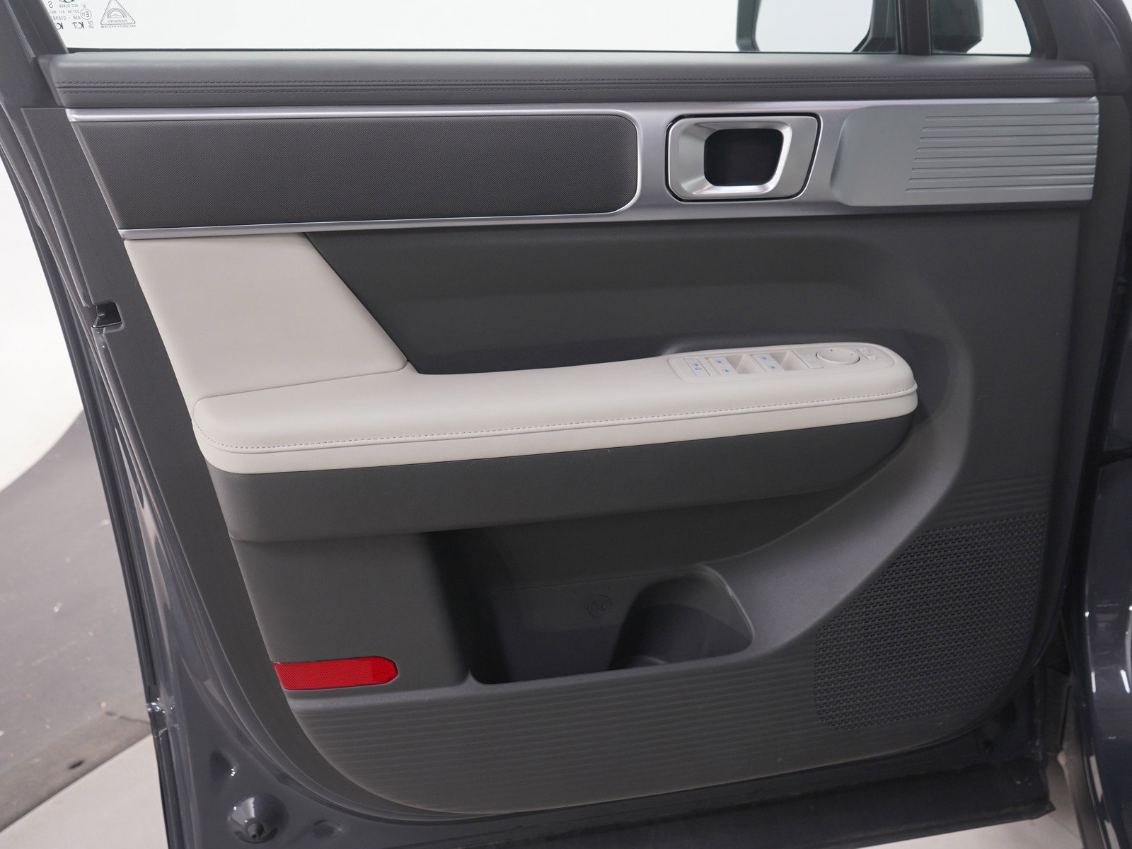 Used 2025 Hyundai Santa Fe SEL image 22