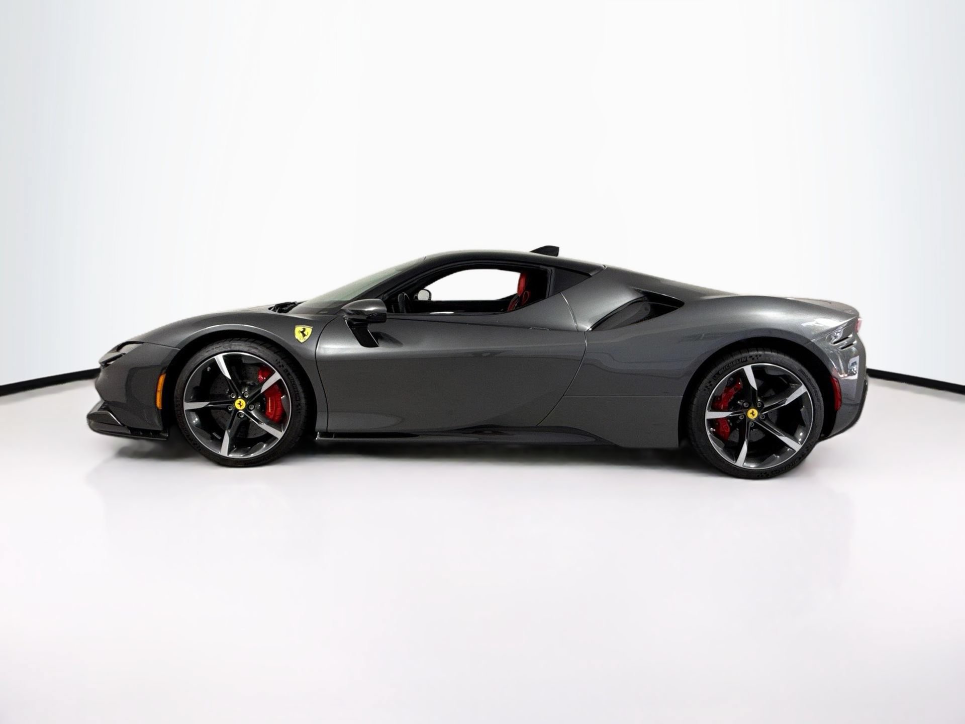 Certified 2023 Ferrari SF90 Stradale AWD/4WD image 4