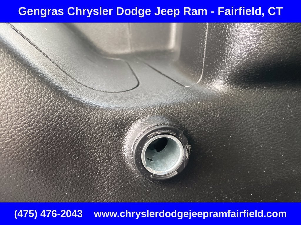 Certified 2024 Jeep Wrangler Unlimited w/ Convenience Group AWD/4WD image 35
