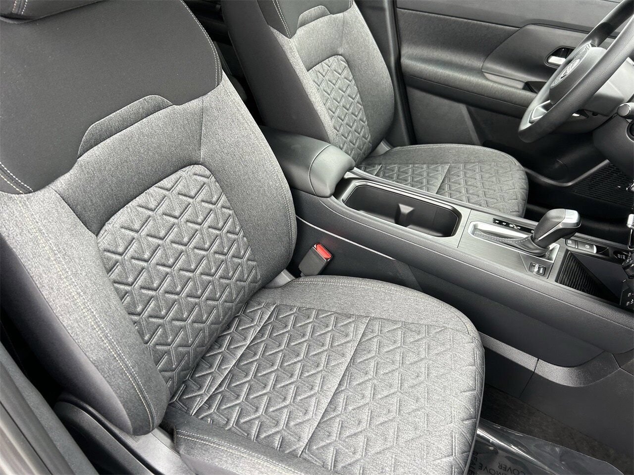 New 2026 Nissan Kicks SV FWD image 13