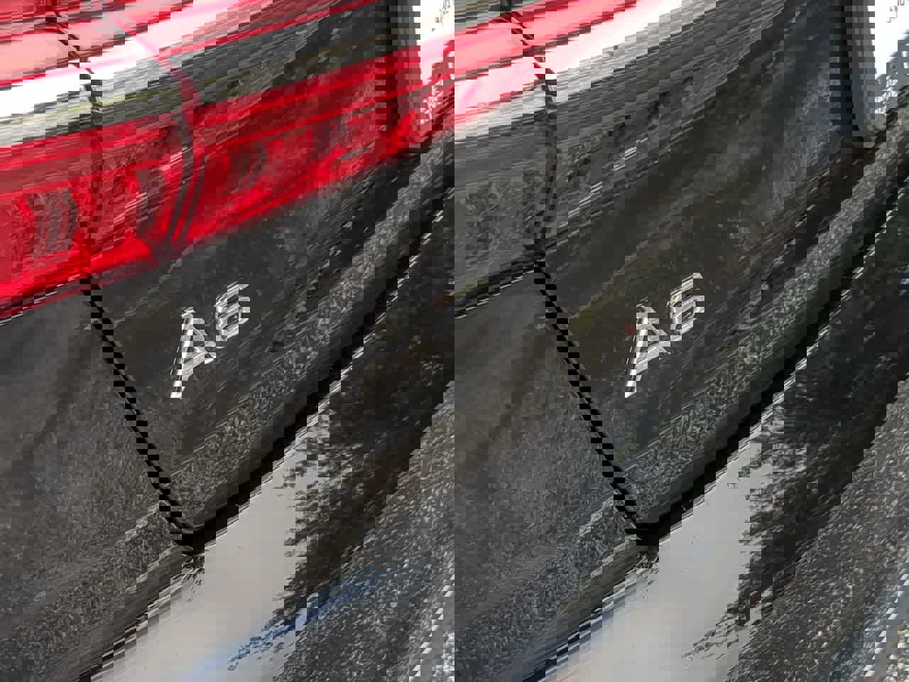 Used 2025 Audi A6 Premium image 12