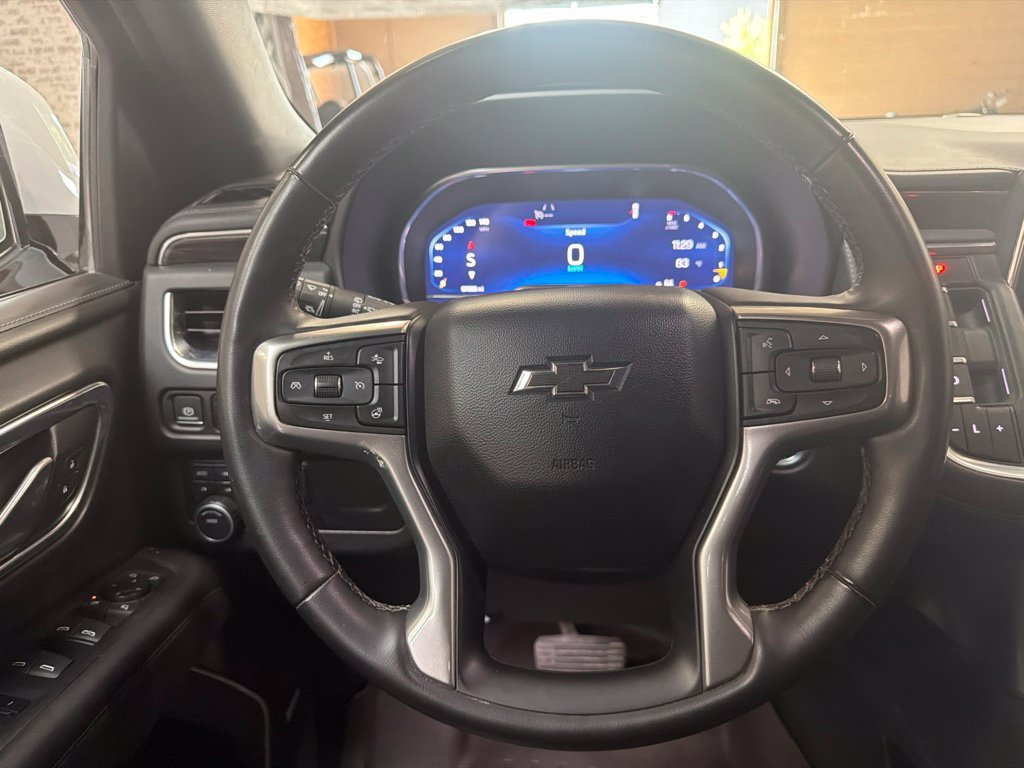 Used 2023 Chevrolet Tahoe Z71 w/ Luxury Package AWD/4WD image 21