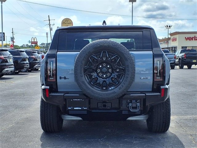 New 2025 GMC Hummer EV 3X w/ LPO, Dark Essentials Package image 8