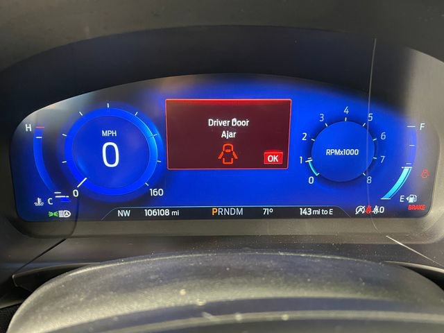 Used 2020 Ford Escape Titanium AWD/4WD image 5