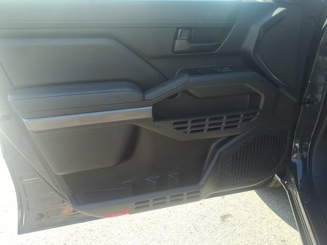 Certified 2025 Toyota Tacoma SR5 AWD/4WD image 13