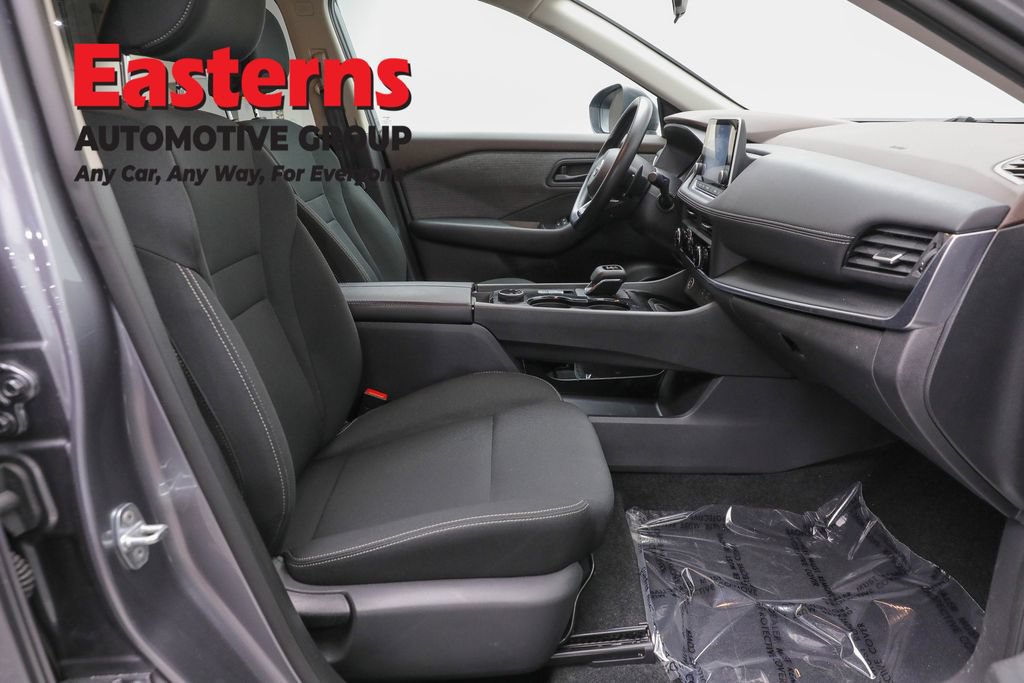 Used 2023 Nissan Rogue S AWD/4WD image 24
