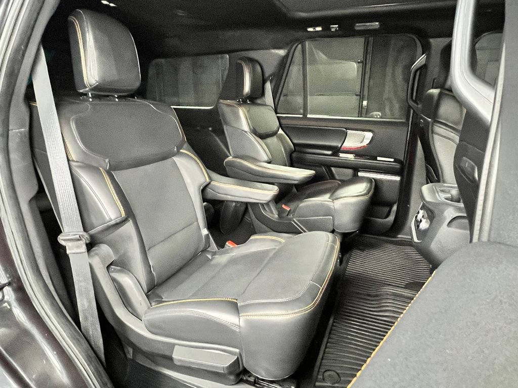 Used 2025 Ford Expedition Tremor AWD/4WD image 20