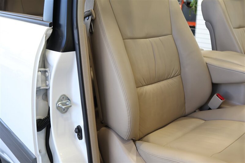 Used 1999 Toyota Land Cruiser AWD/4WD image 73