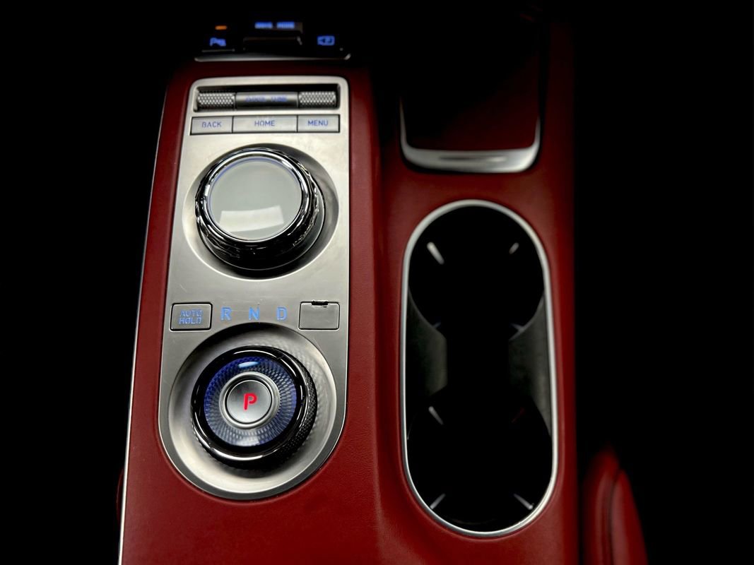 Used 2023 Genesis GV70 2.5T w/ Sport Prestige Package image 41