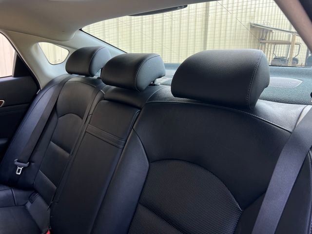 Used 2017 Kia Cadenza Premium w/ Luxury Package image 22