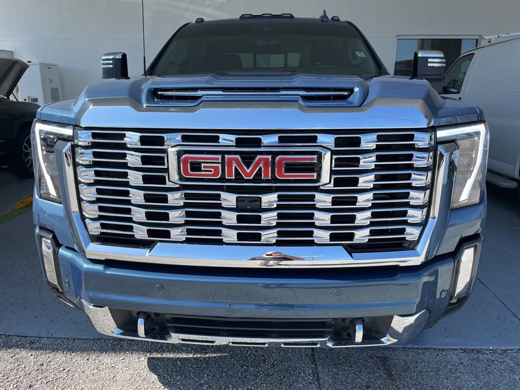 Used 2024 GMC Sierra 2500 Denali w/ Denali Reserve Package image 6