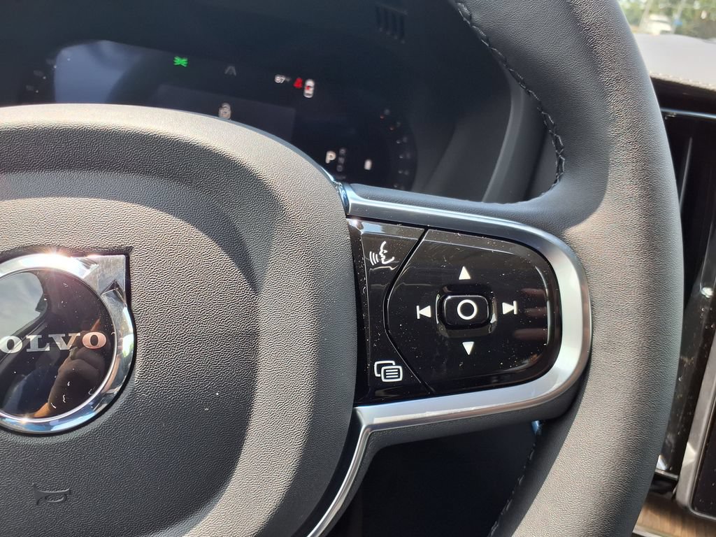New 2026 Volvo XC60 B5 Ultra w/ Protection Package Premier AWD/4WD image 20