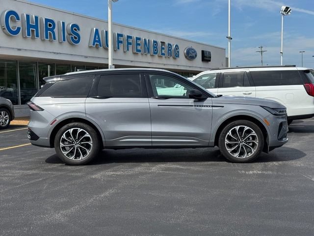 Used 2024 Lincoln Nautilus Reserve AWD/4WD image 1