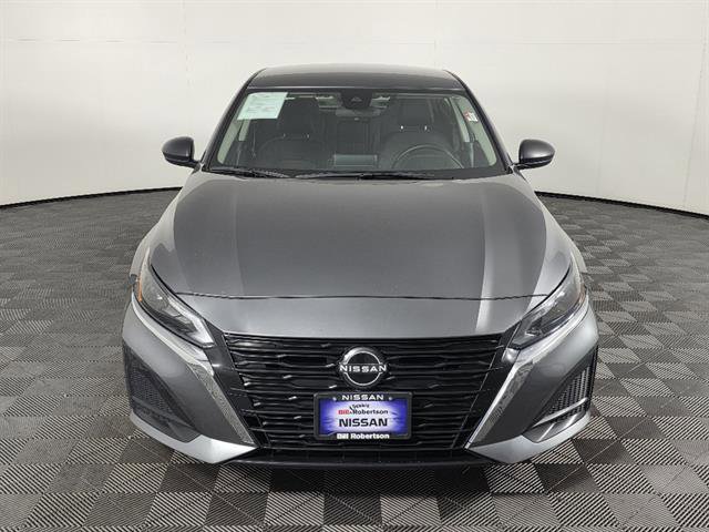 Used 2024 Nissan Altima 2.5 SV FWD image 10