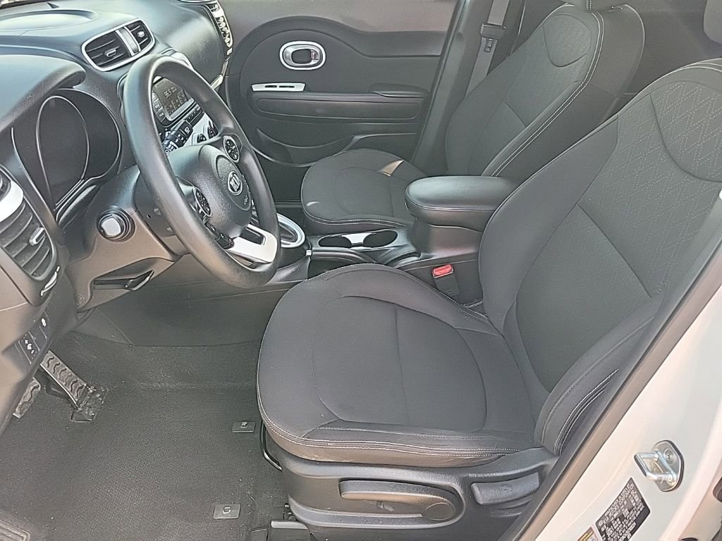 Used 2018 Kia Soul FWD image 8