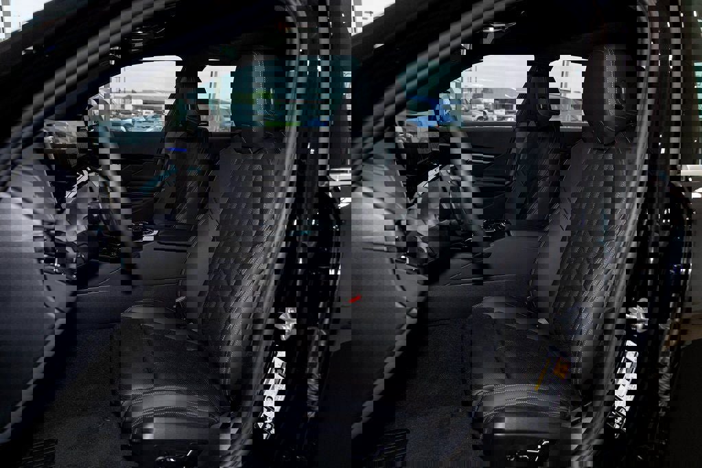 Used 2026 BMW 530i xDrive w/ Premium Package AWD/4WD image 33