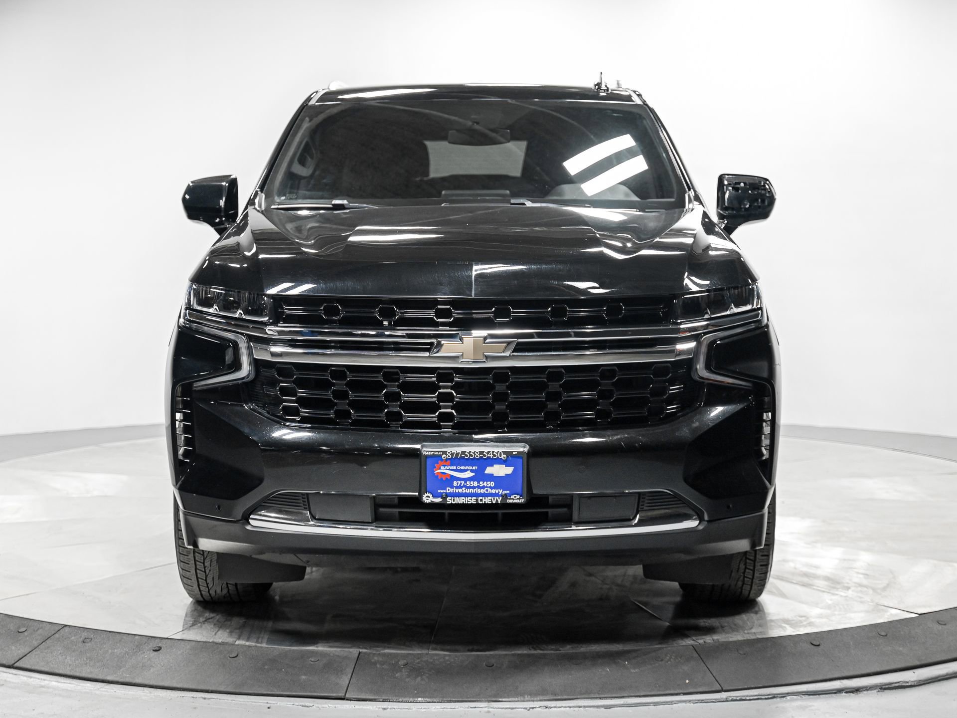 Used 2023 Chevrolet Suburban LS AWD/4WD image 10