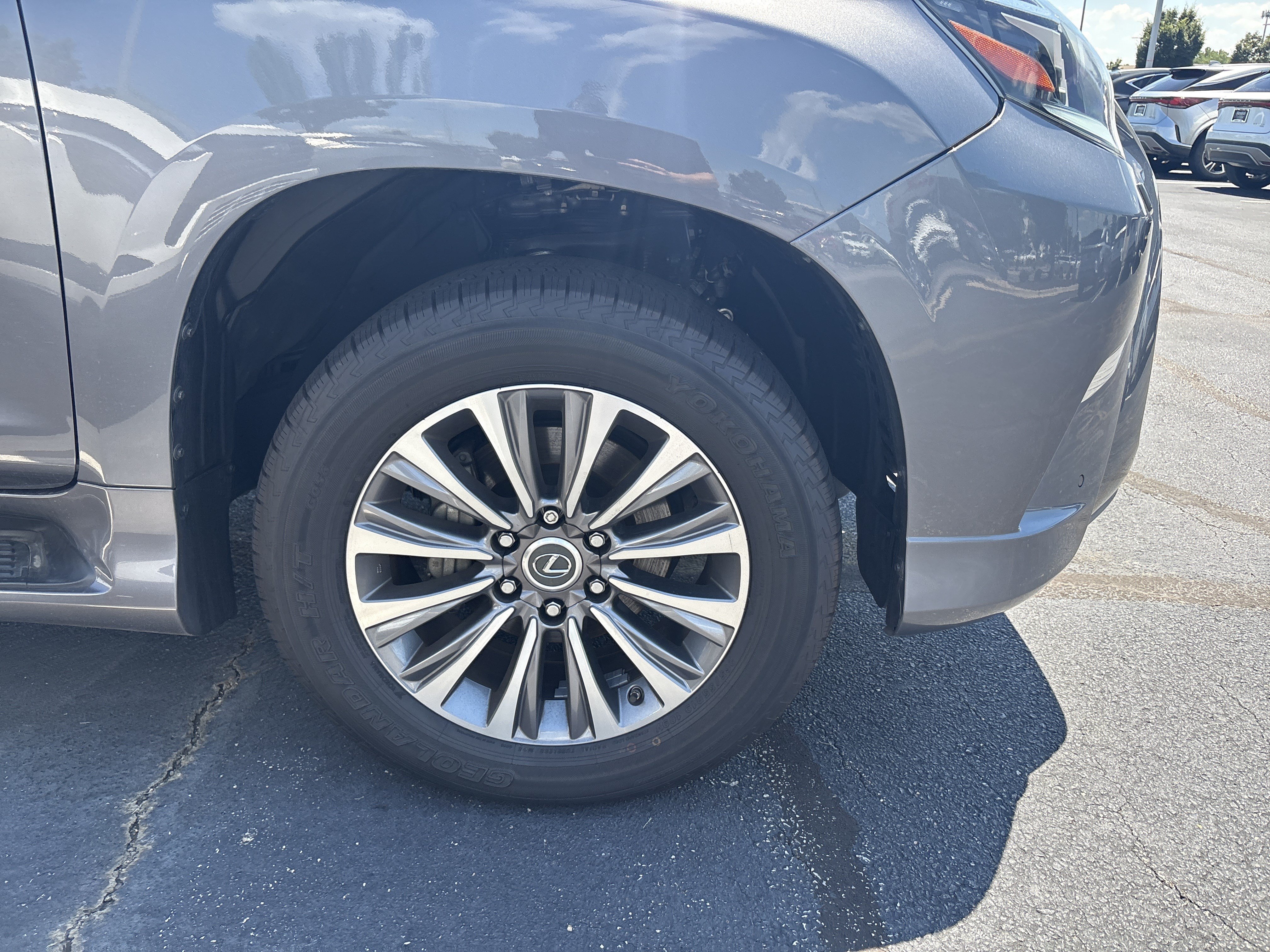 Used 2021 Lexus GX 460 Luxury w/ Off Road Package AWD/4WD image 34