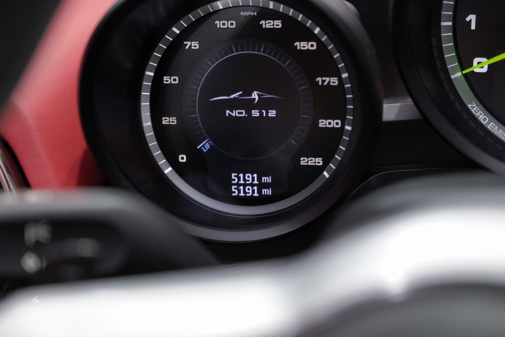 Used 2015 Porsche 918 Spyder image 19