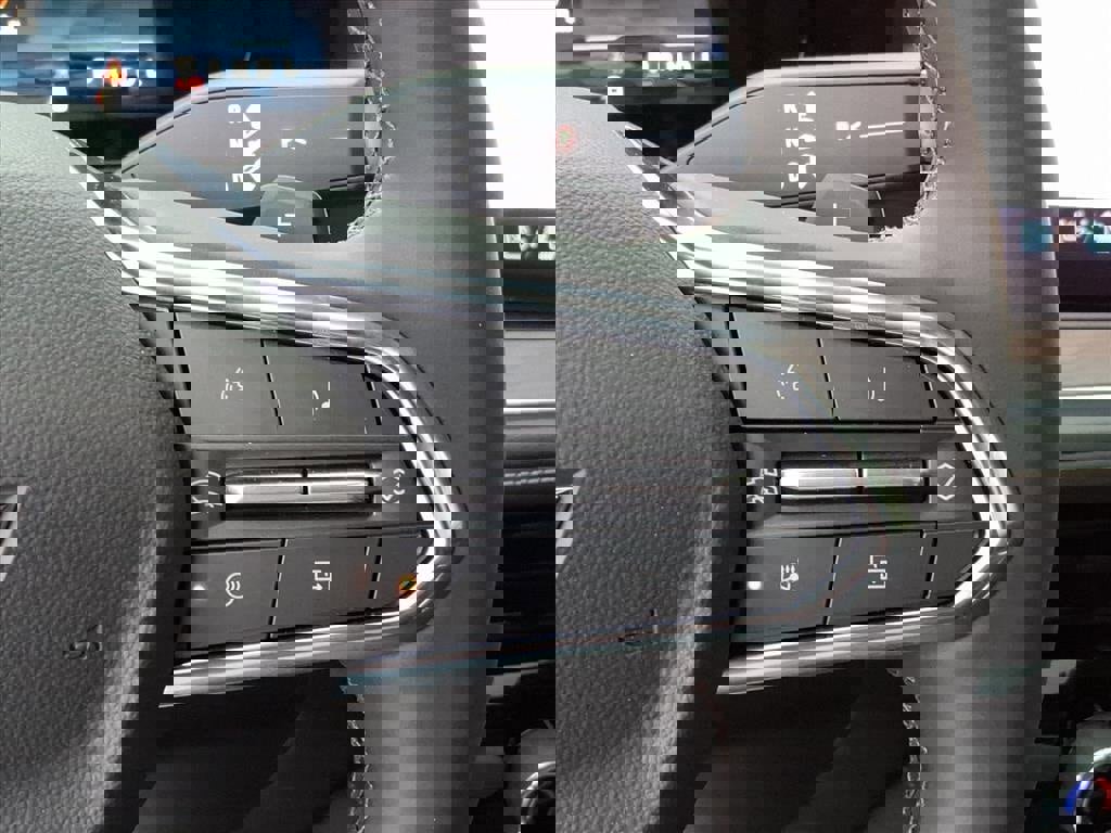 New 2026 Chevrolet Suburban Premier image 22