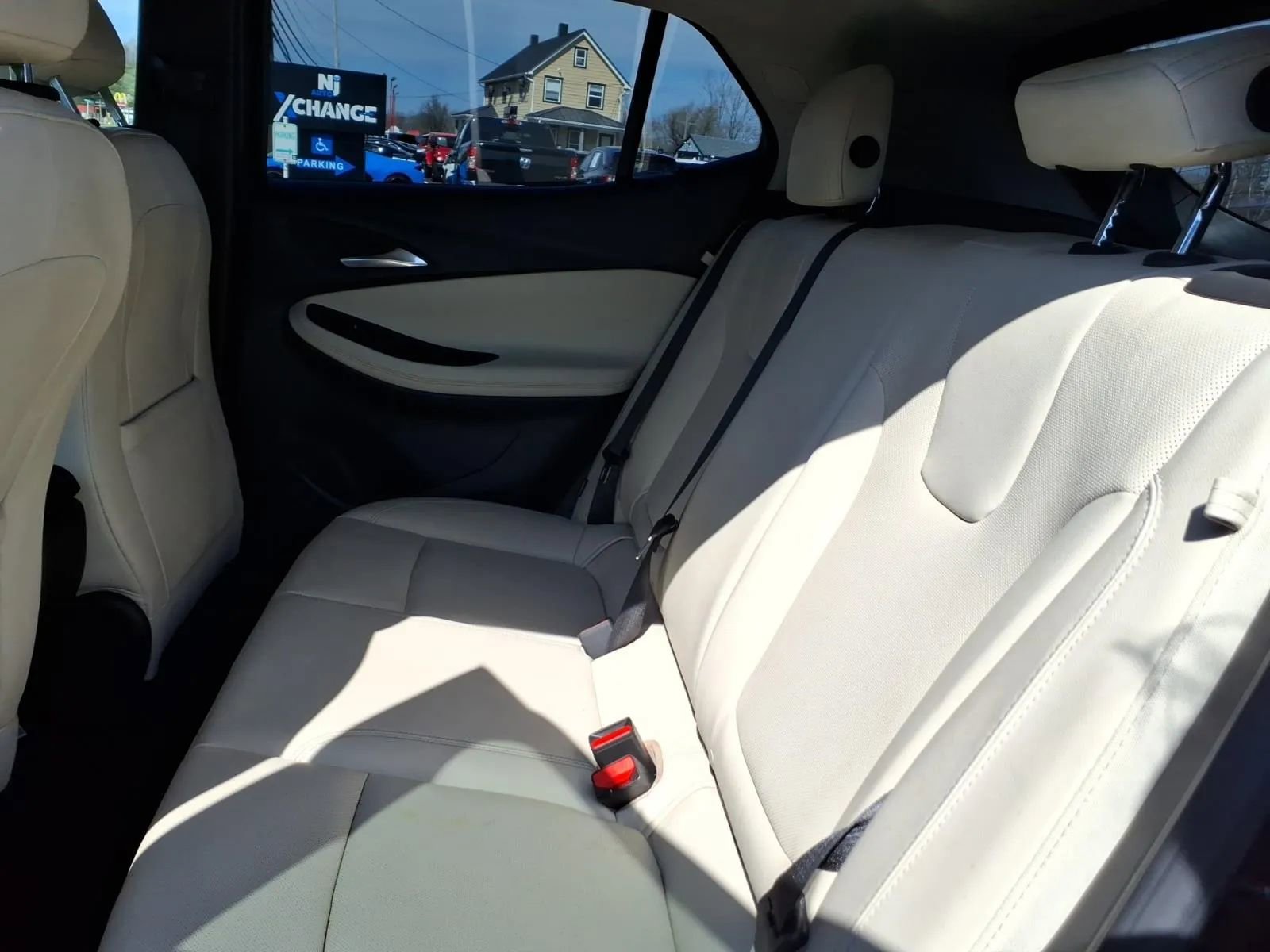 Used 2024 Buick Encore GX Sport Touring image 23