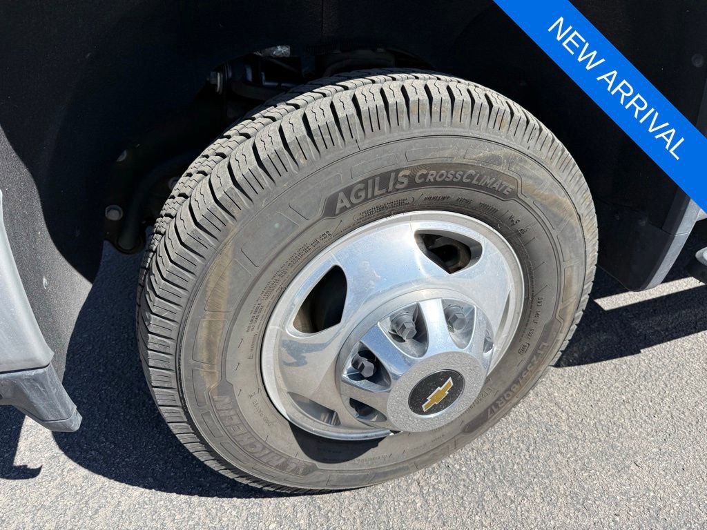 Used 2020 Chevrolet Silverado 3500 High Country AWD/4WD image 9
