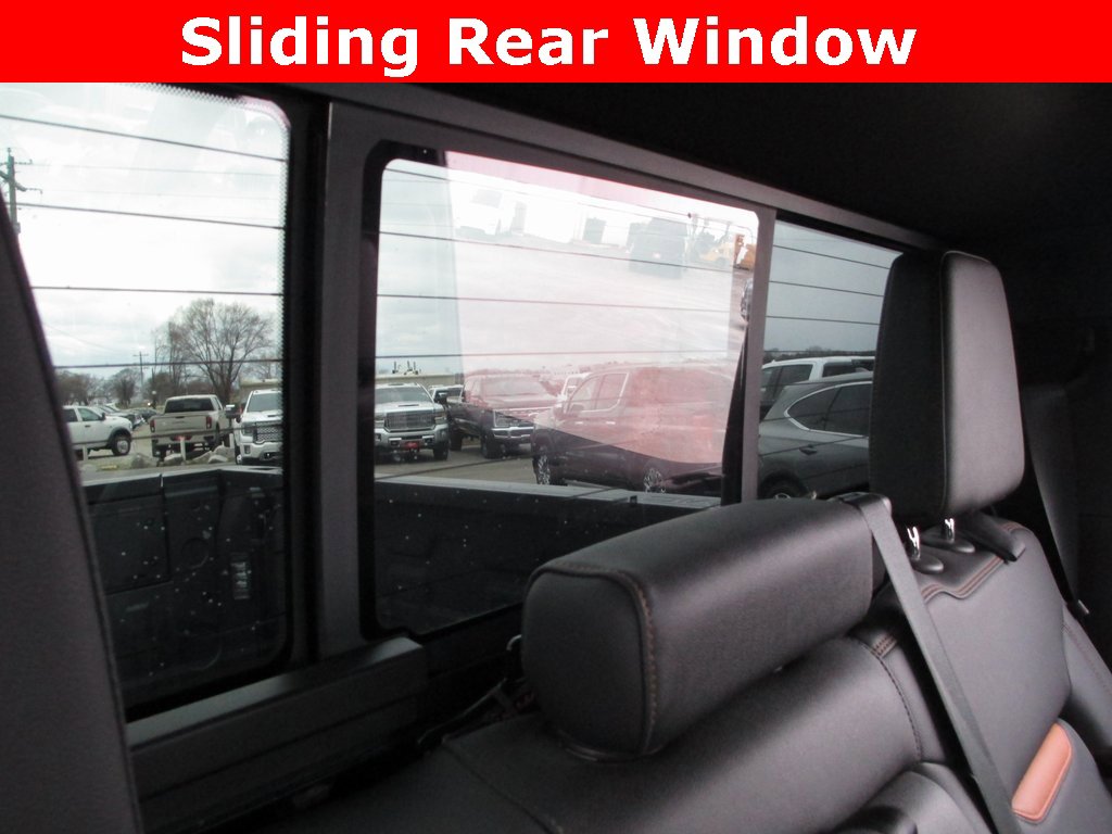 Certified 2022 GMC Sierra 1500 AT4 w/ AT4 Premium Package image 24