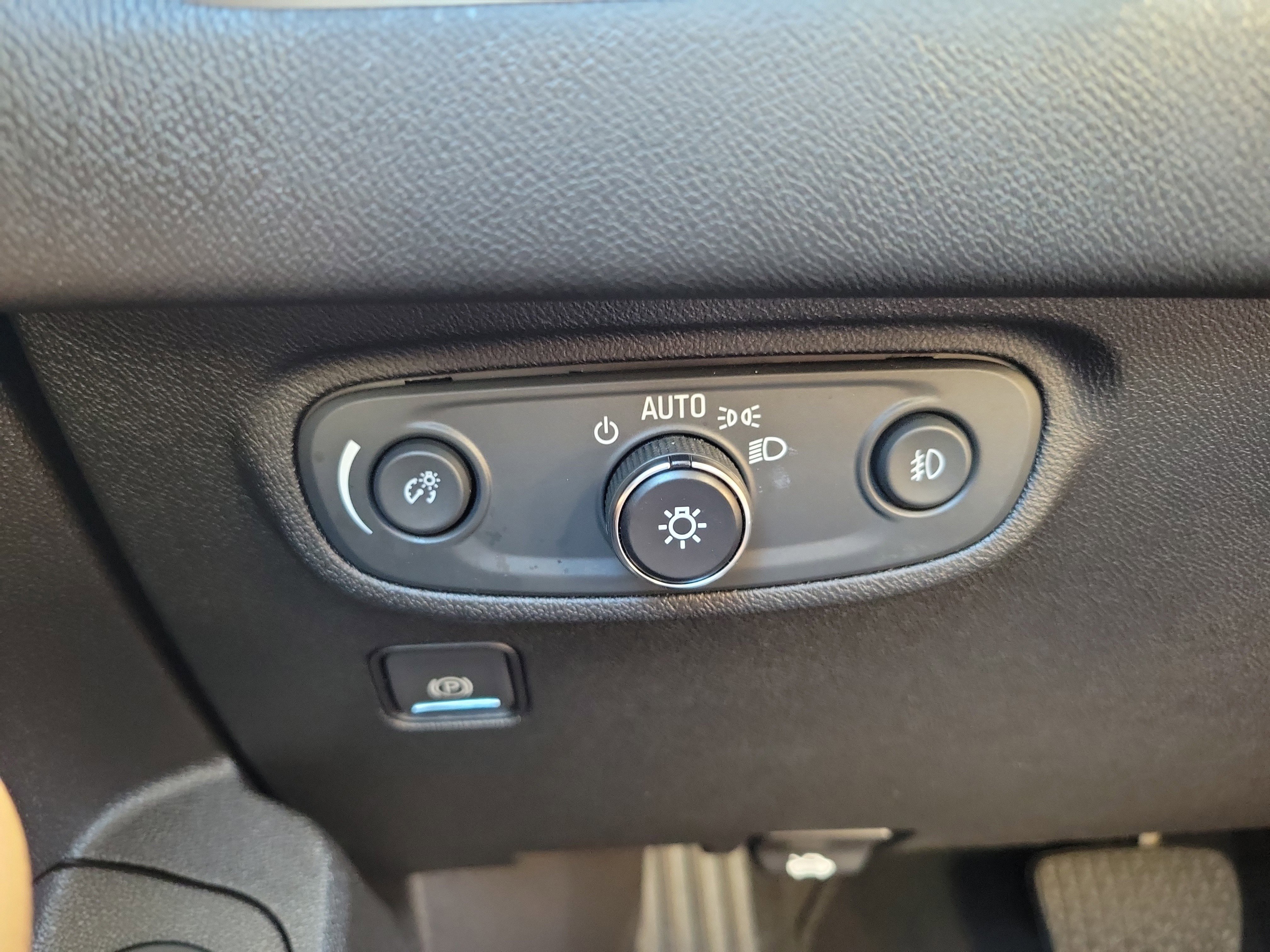 Used 2018 GMC Terrain SLT w/ Preferred Package image 25