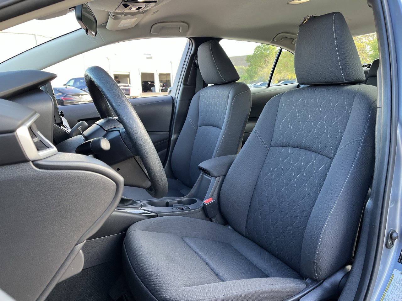 Used 2025 Toyota Corolla LE FWD image 22