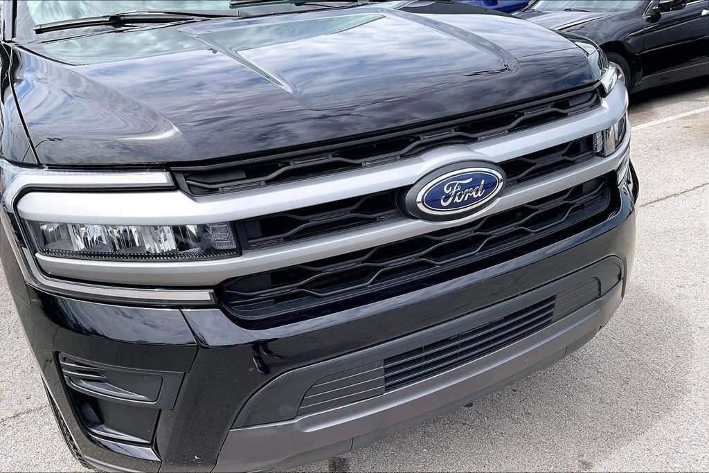 Used 2024 Ford Expedition XLT RWD image 39