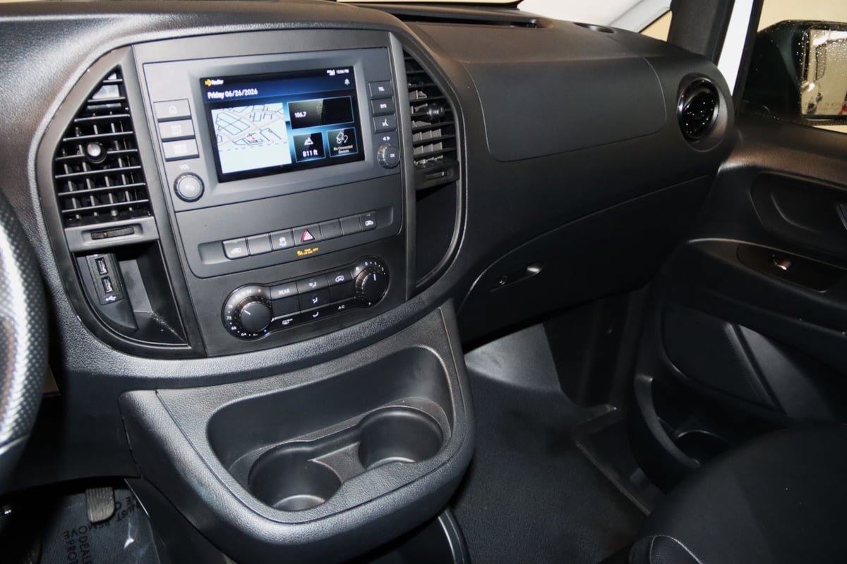 Used 2023 Mercedes-Benz Metris Passenger image 43