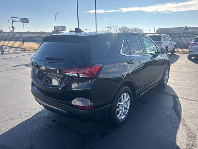 Used 2024 Chevrolet Equinox LT image 3