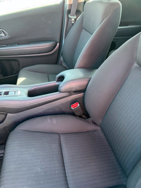 Used 2016 Honda HR-V LX image 6