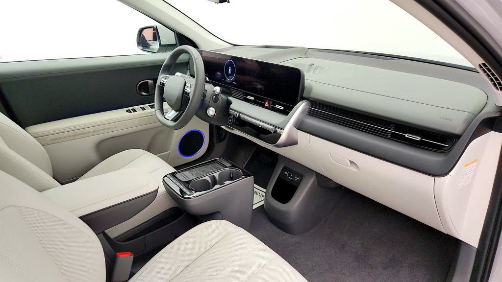 Used 2025 Hyundai Ioniq 5 Limited AWD/4WD image 25