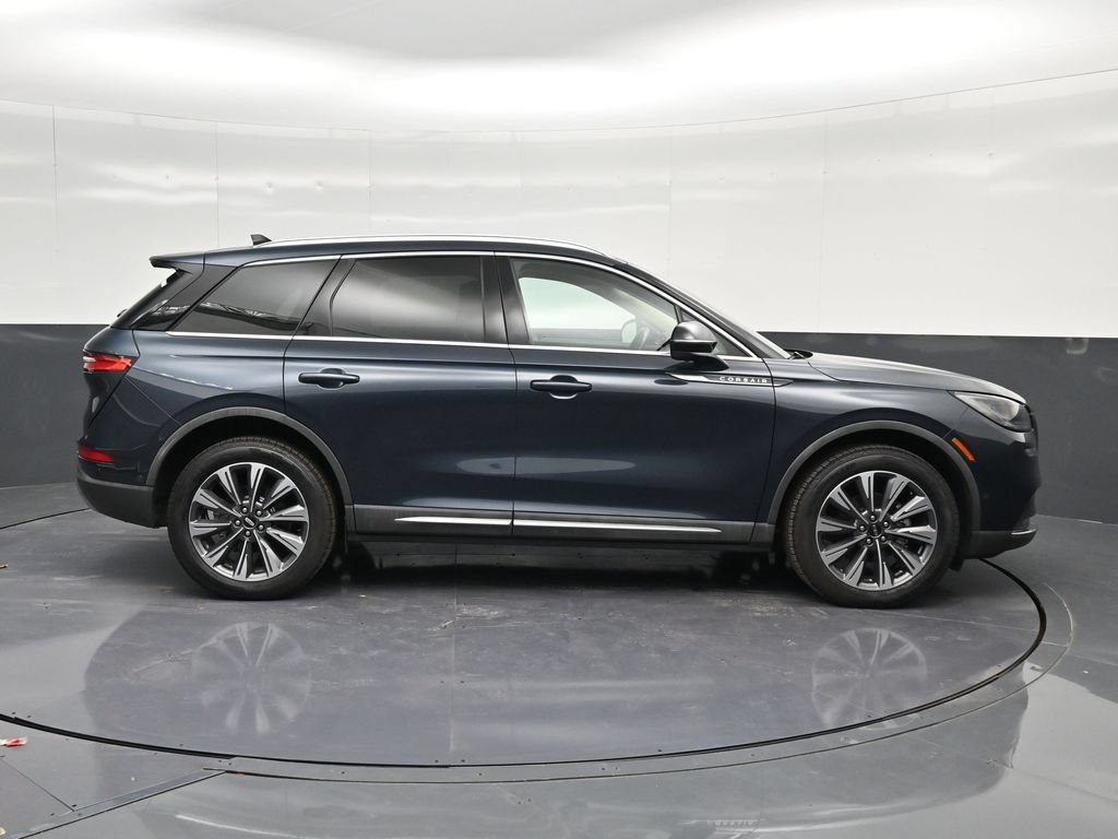 Used 2021 Lincoln Corsair Reserve FWD image 4
