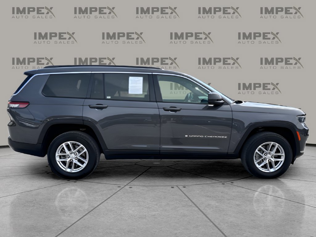 Used 2024 Jeep Grand Cherokee L Laredo RWD image 6