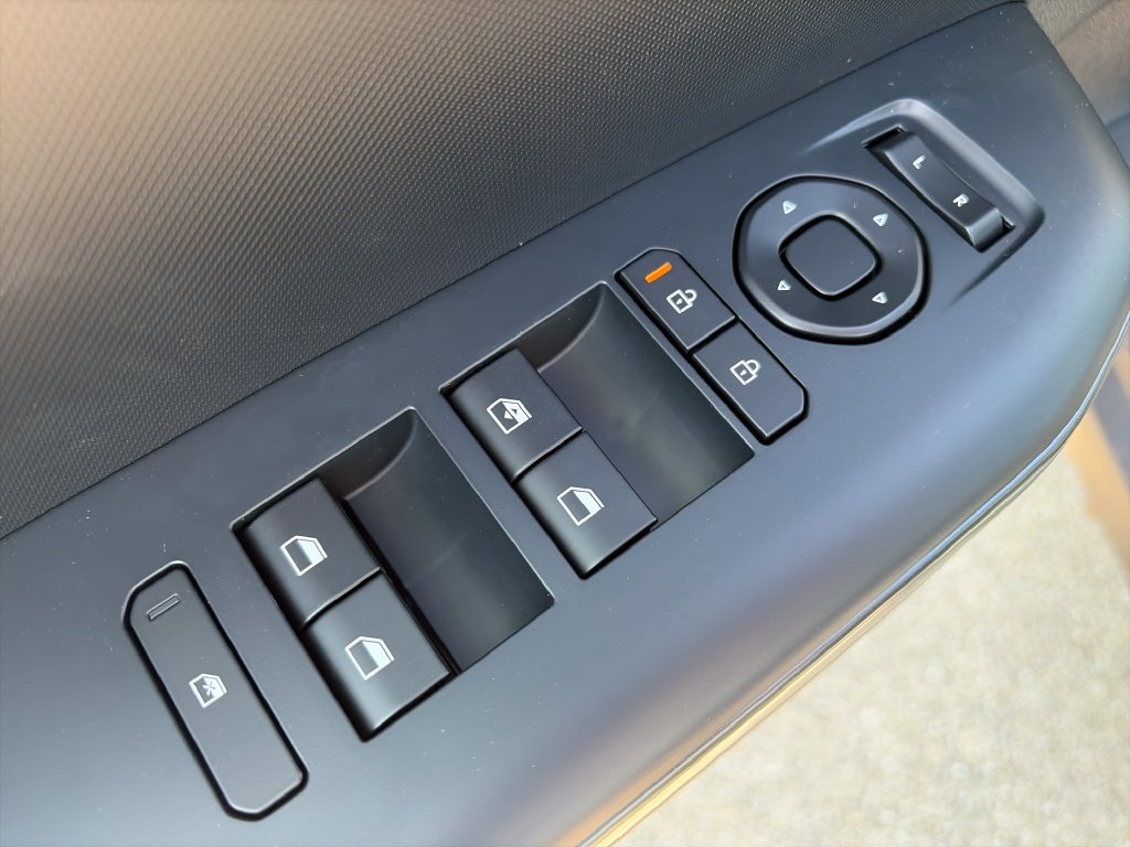 New 2026 Kia K4 FWD image 17