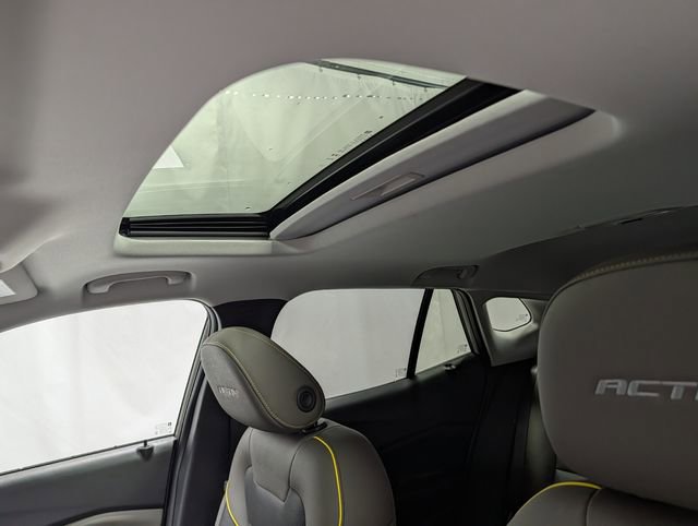New 2026 Chevrolet Trax ACTIV FWD image 13