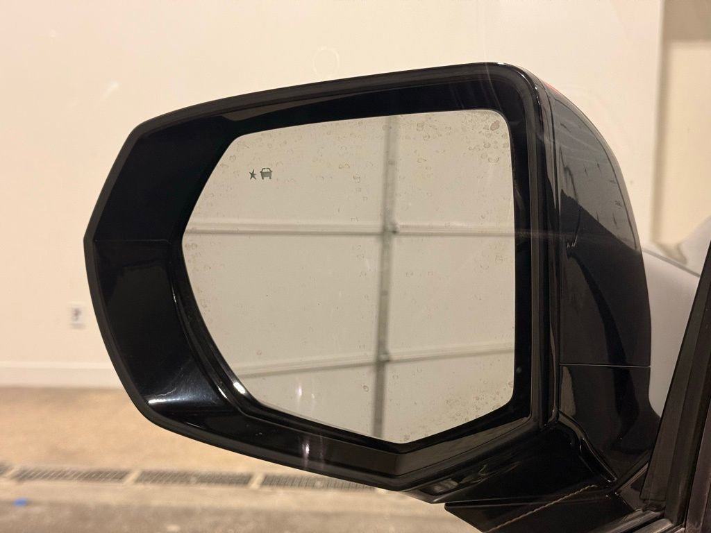 Used 2021 GMC Yukon XL SLT image 13