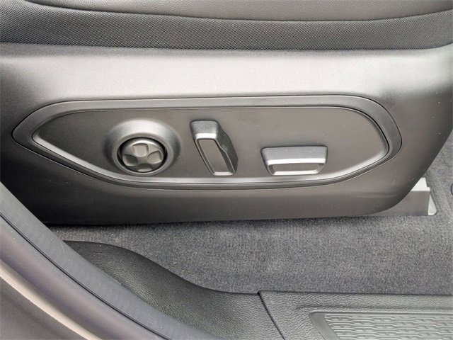 New 2025 Jeep Grand Cherokee Limited w/ Luxury Tech Group II image 40