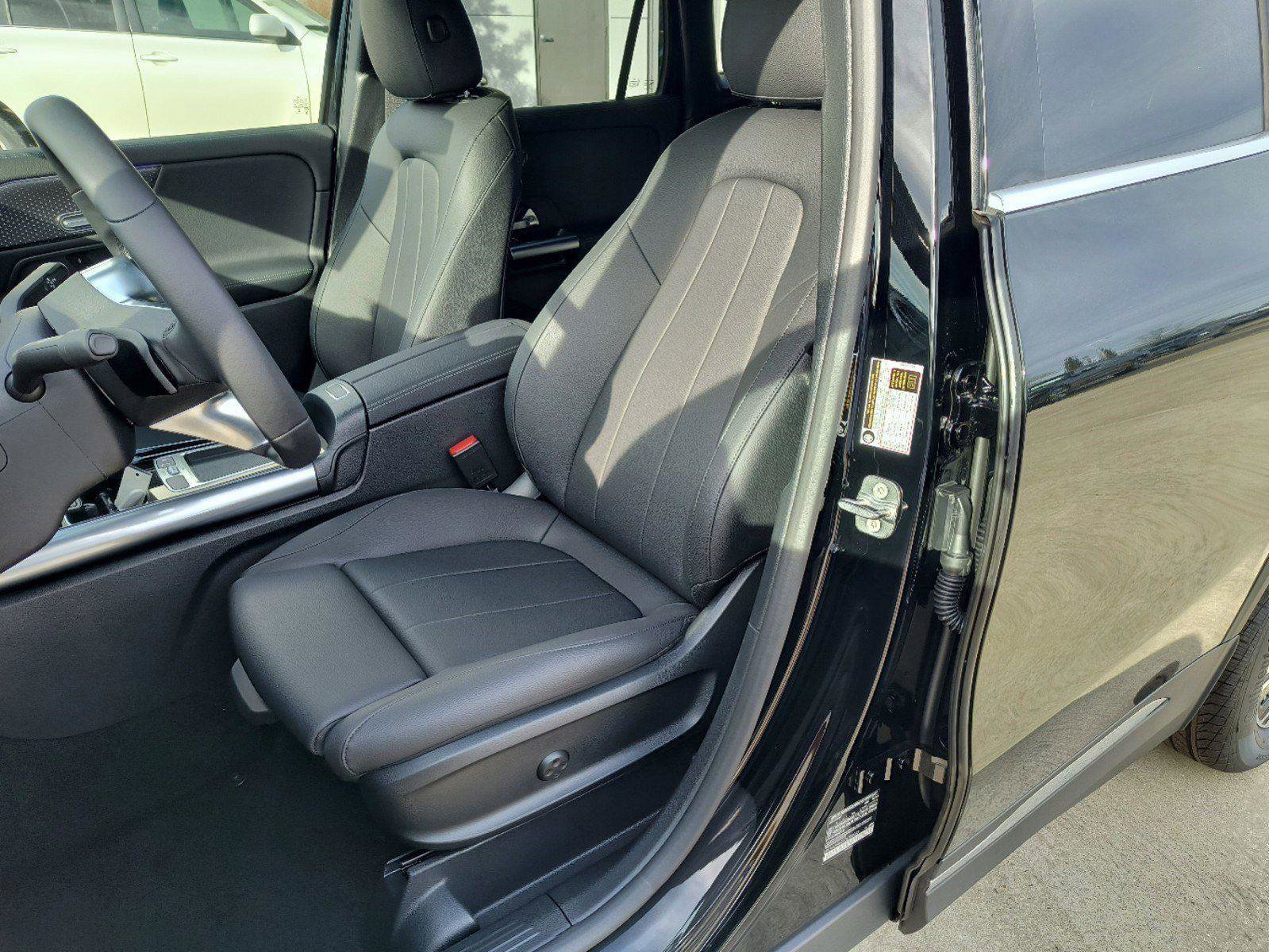 New 2025 Mercedes-Benz GLA 250 image 7