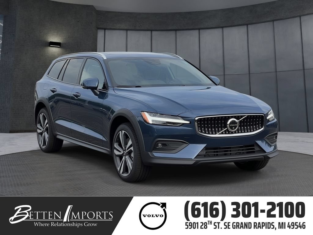 New 2026 Volvo V60 B5 Cross Country Plus w/ Protection Package Premier